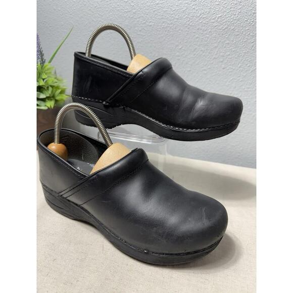 Dansko XP 2.0 9.5-10Womens Professional Black Leather Clogs - Picture 1 of 9